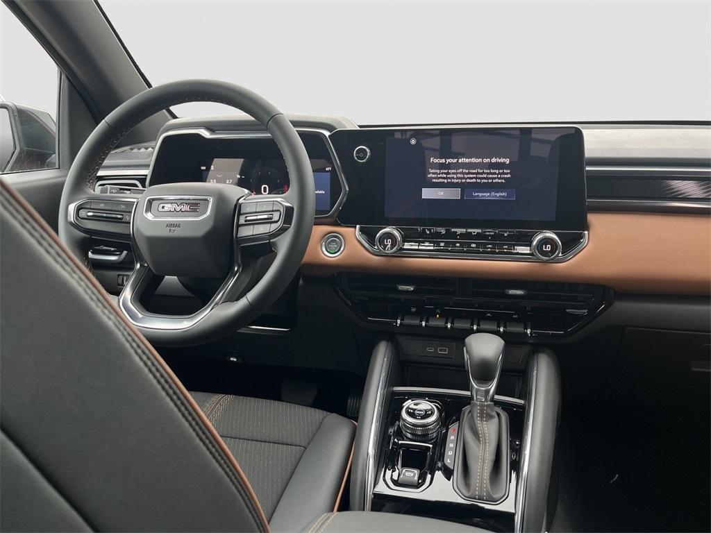 new 2025 GMC Canyon car, priced at $45,040