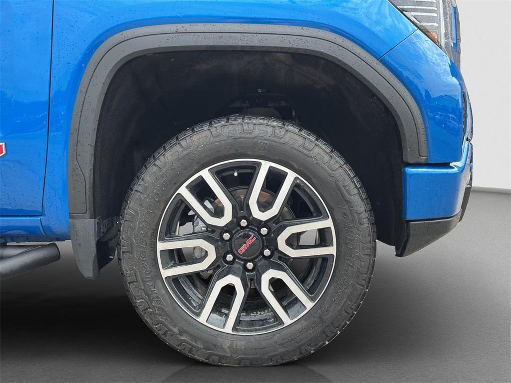 used 2022 GMC Sierra 1500 car, priced at $50,989