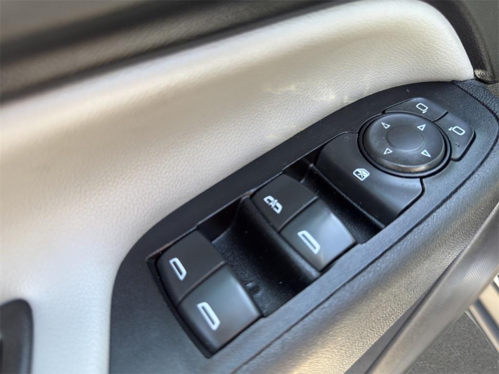 used 2019 Chevrolet Equinox car, priced at $12,434