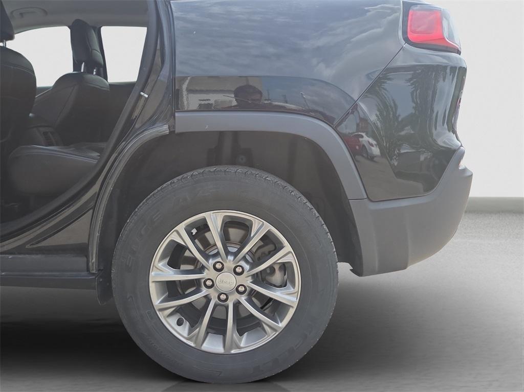 used 2020 Jeep Cherokee car, priced at $12,969