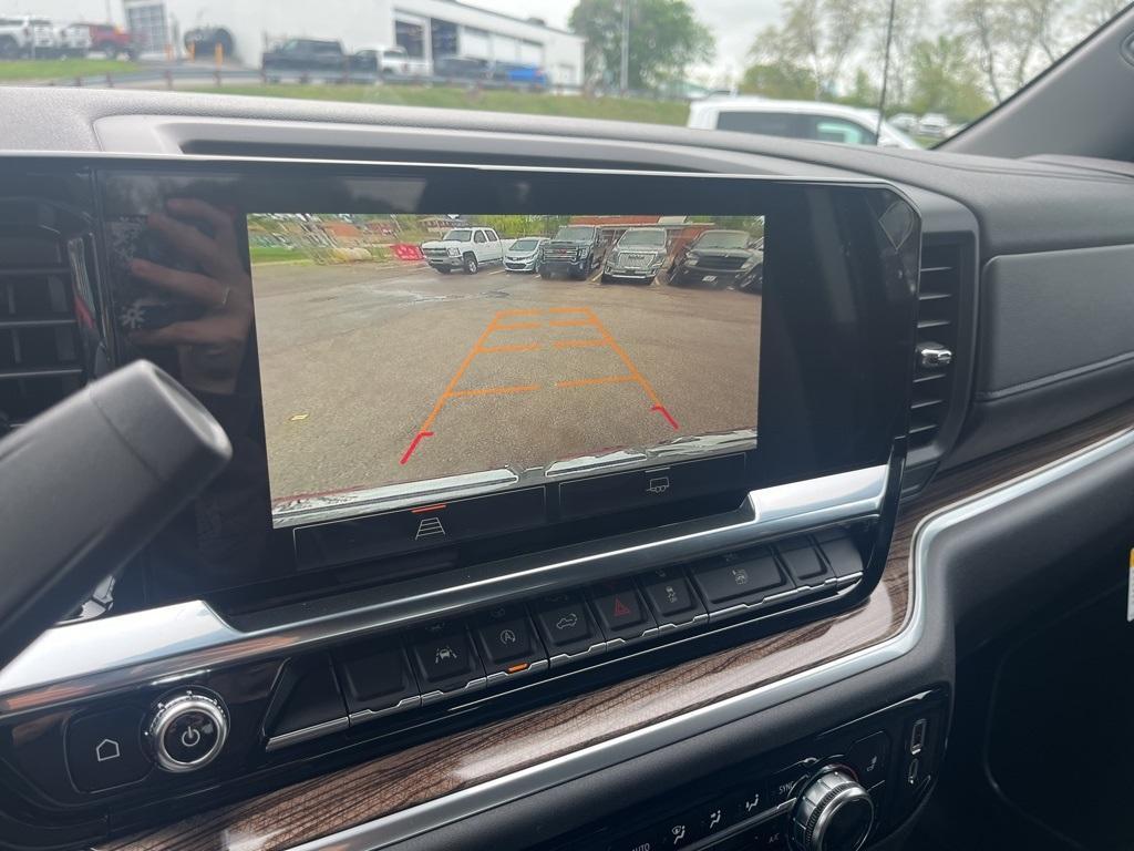new 2025 GMC Sierra 1500 car