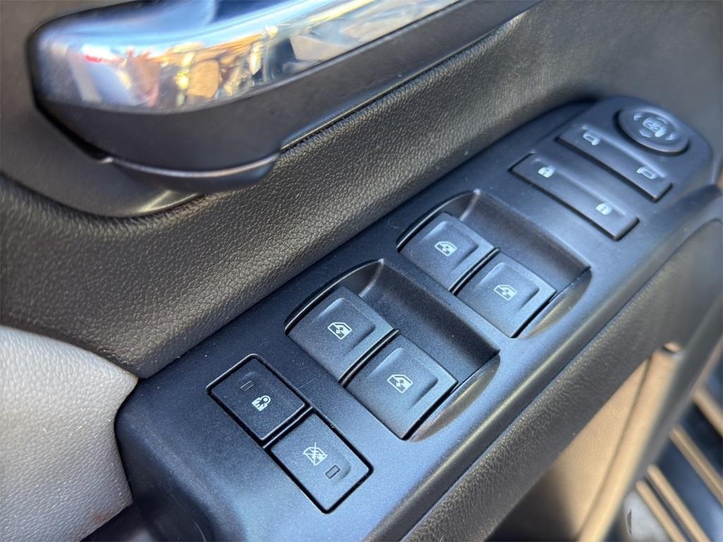 used 2019 GMC Sierra 1500 Limited car, priced at $19,999