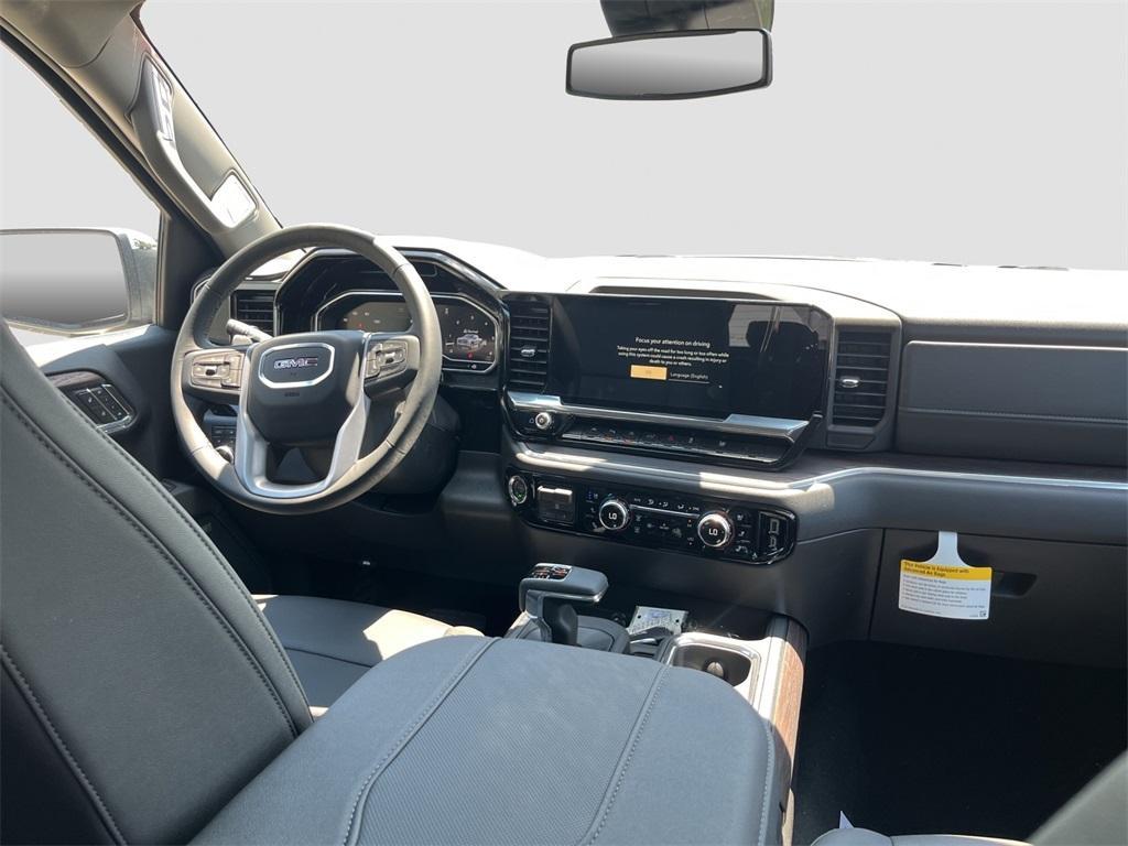 new 2025 GMC Sierra 1500 car, priced at $68,715
