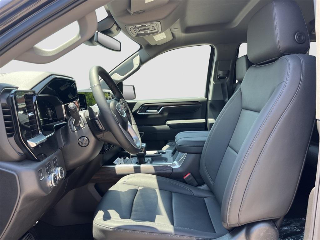 new 2025 GMC Sierra 1500 car, priced at $68,715
