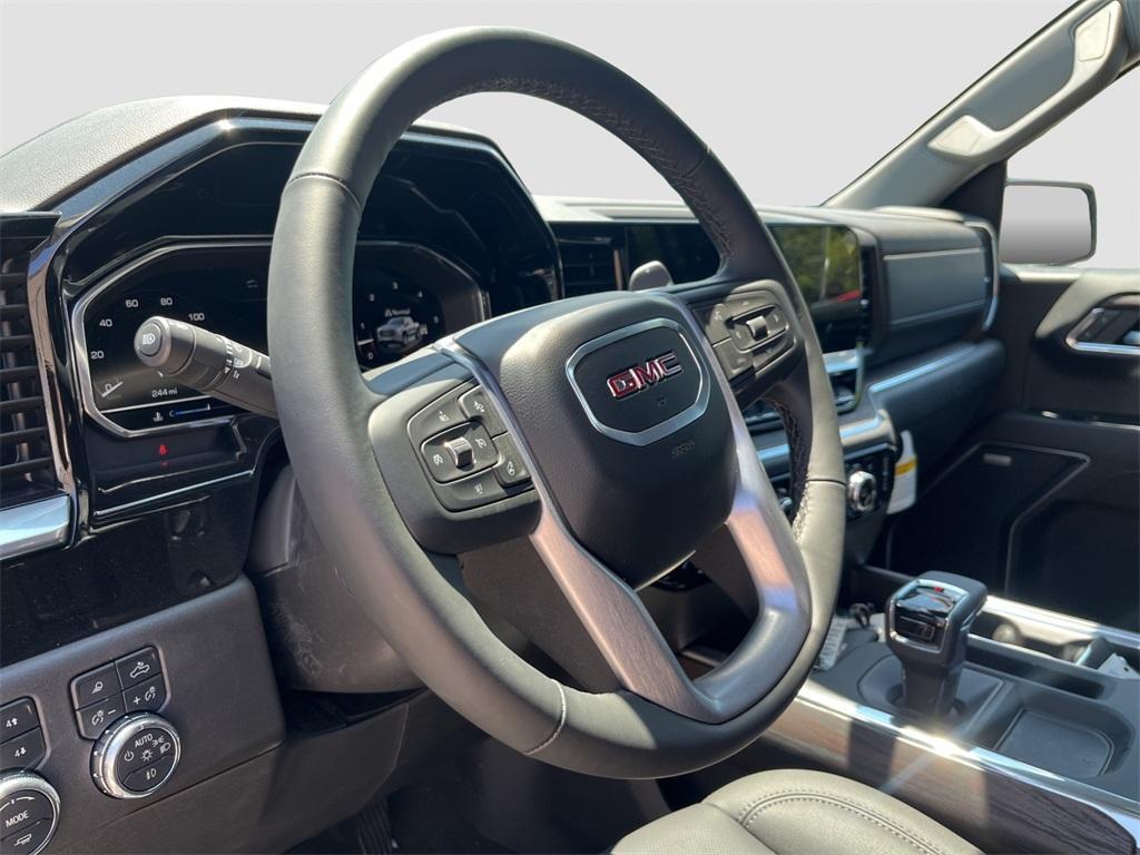 new 2025 GMC Sierra 1500 car, priced at $68,715