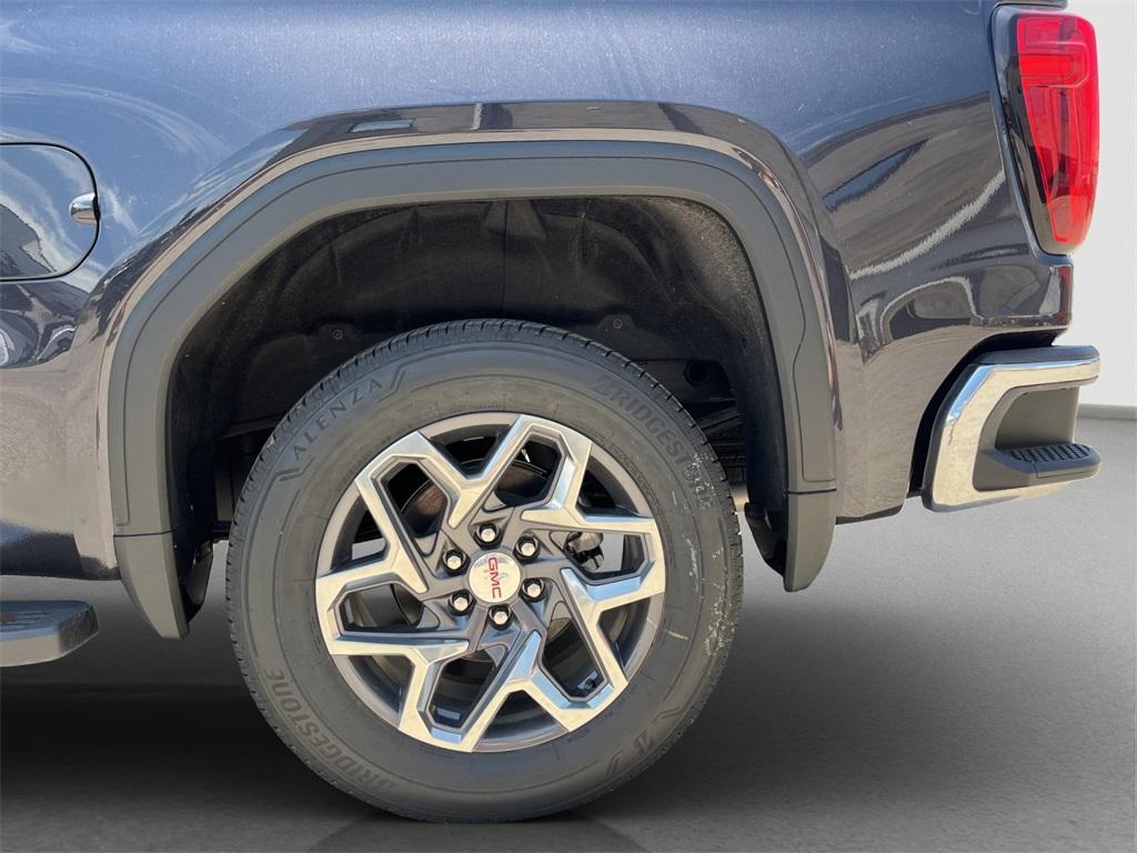 new 2025 GMC Sierra 1500 car, priced at $68,715