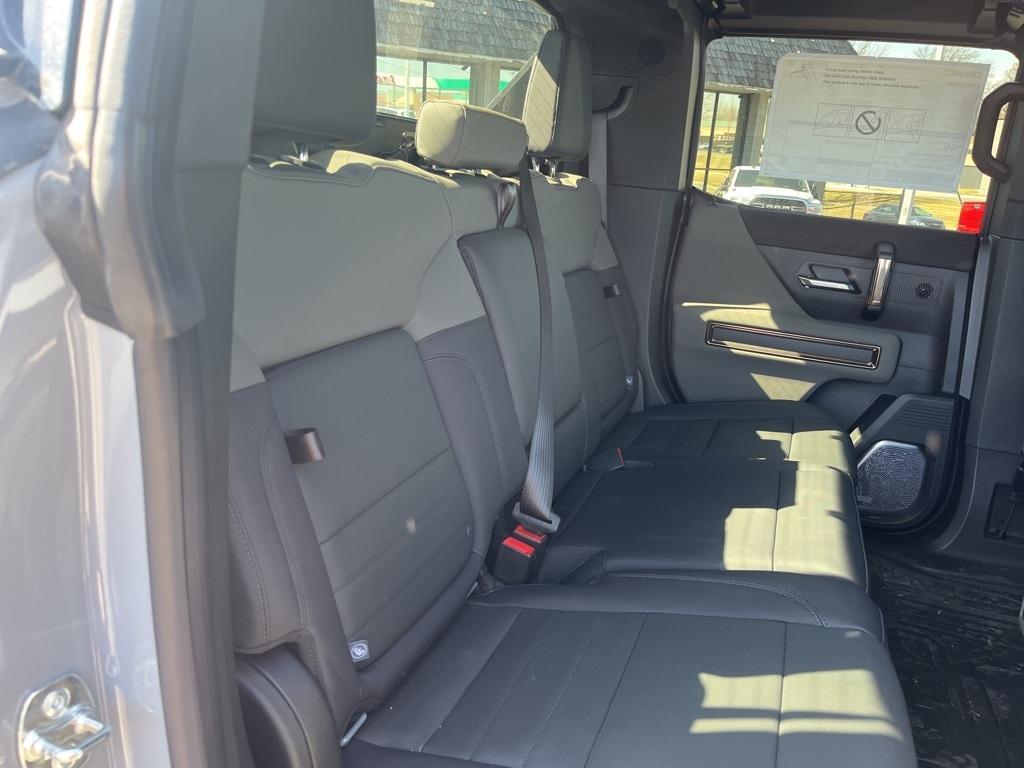 new 2025 GMC HUMMER EV Pickup car, priced at $104,910