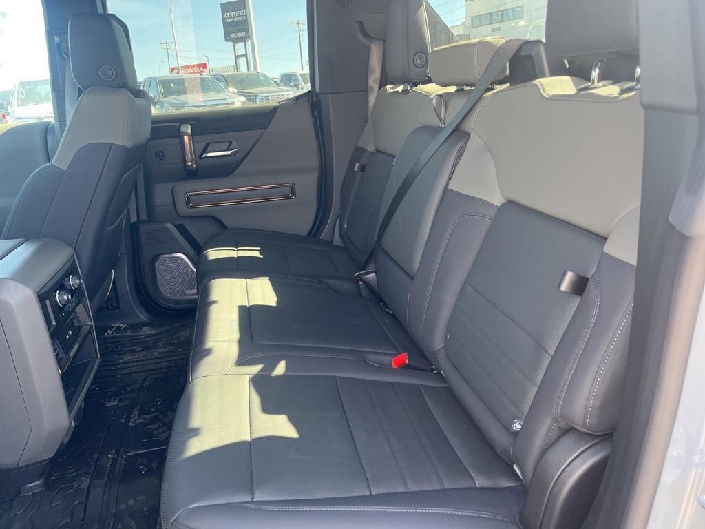 new 2025 GMC HUMMER EV Pickup car, priced at $104,910