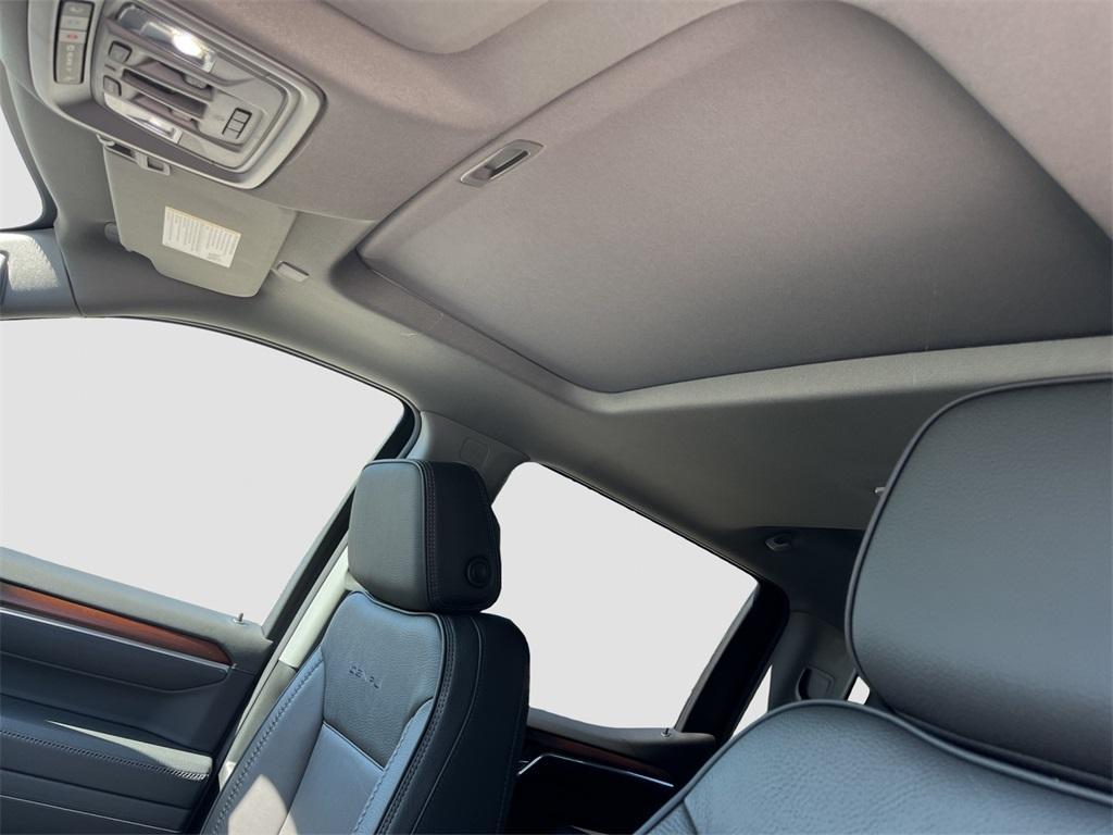 new 2025 GMC Sierra 1500 car, priced at $77,605