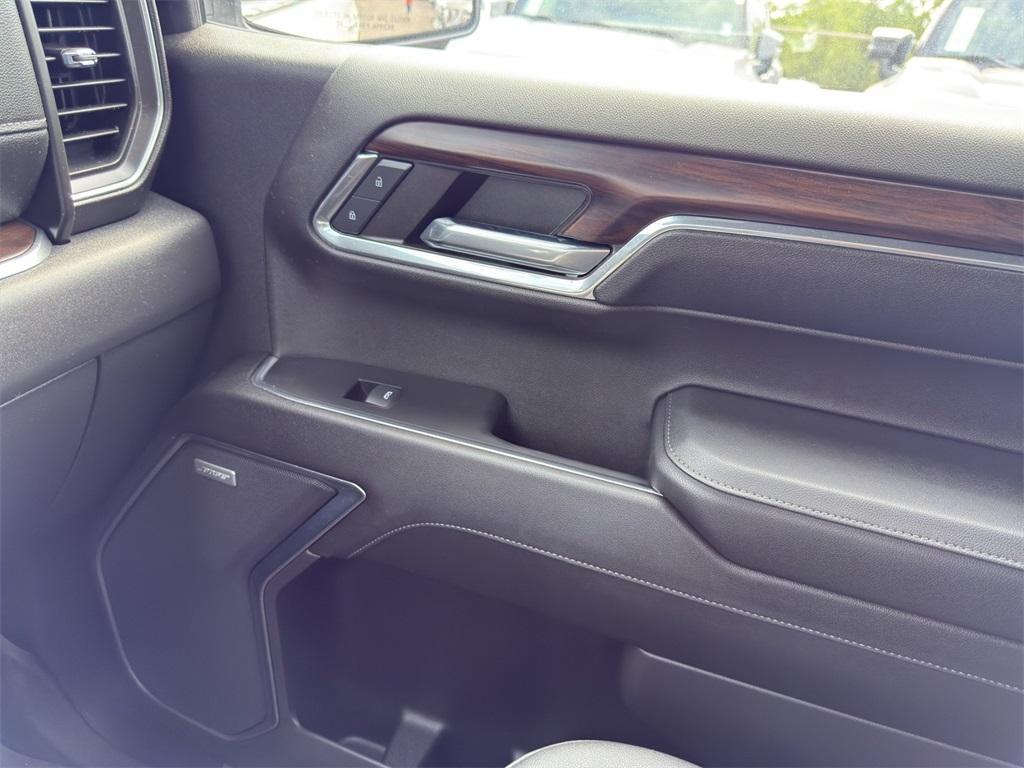 used 2024 GMC Sierra 1500 car, priced at $49,955
