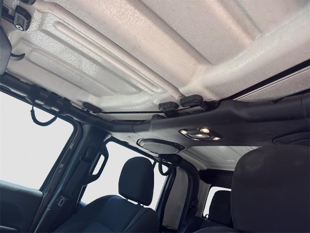 used 2020 Jeep Gladiator car, priced at $25,999