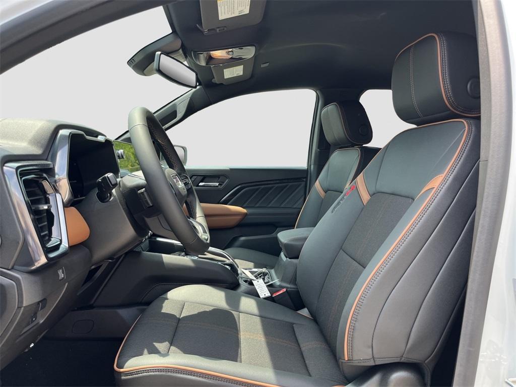 new 2025 GMC Canyon car