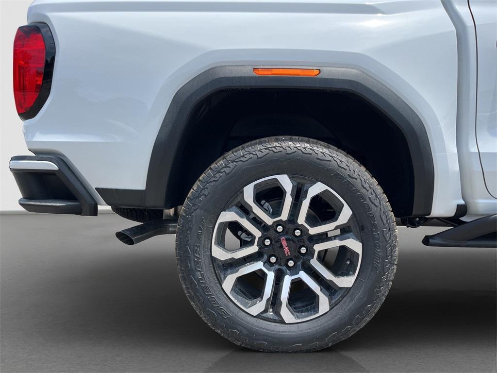 new 2025 GMC Canyon car