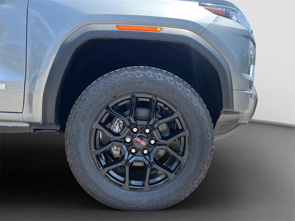 new 2025 GMC Canyon car