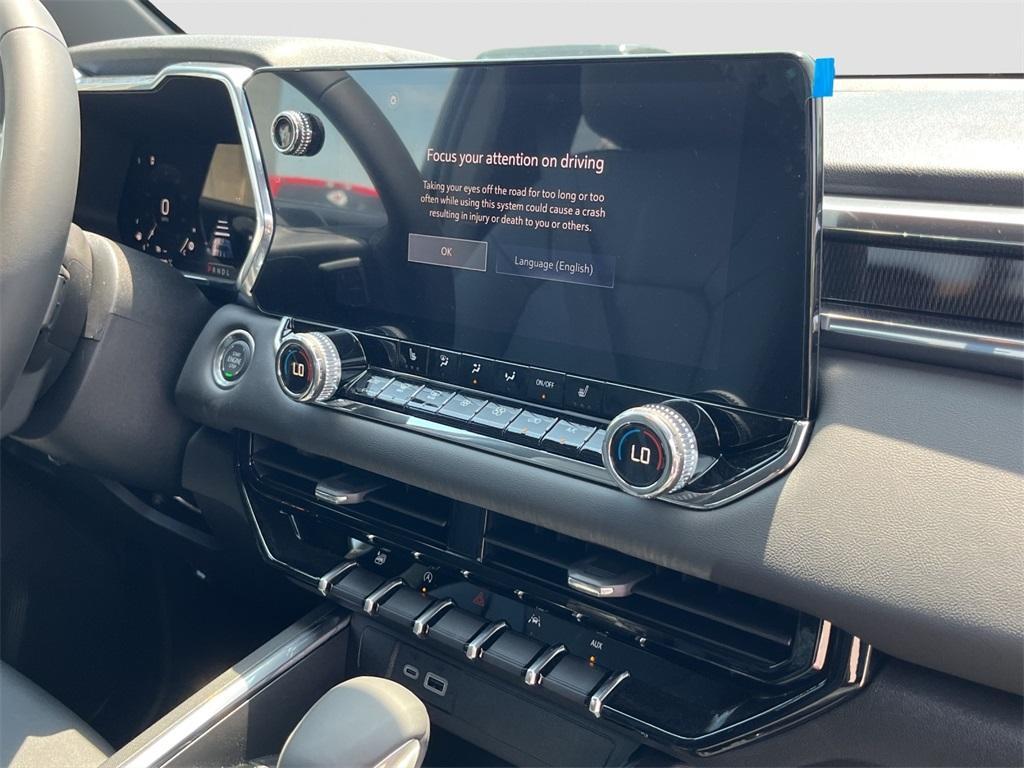 new 2025 GMC Canyon car