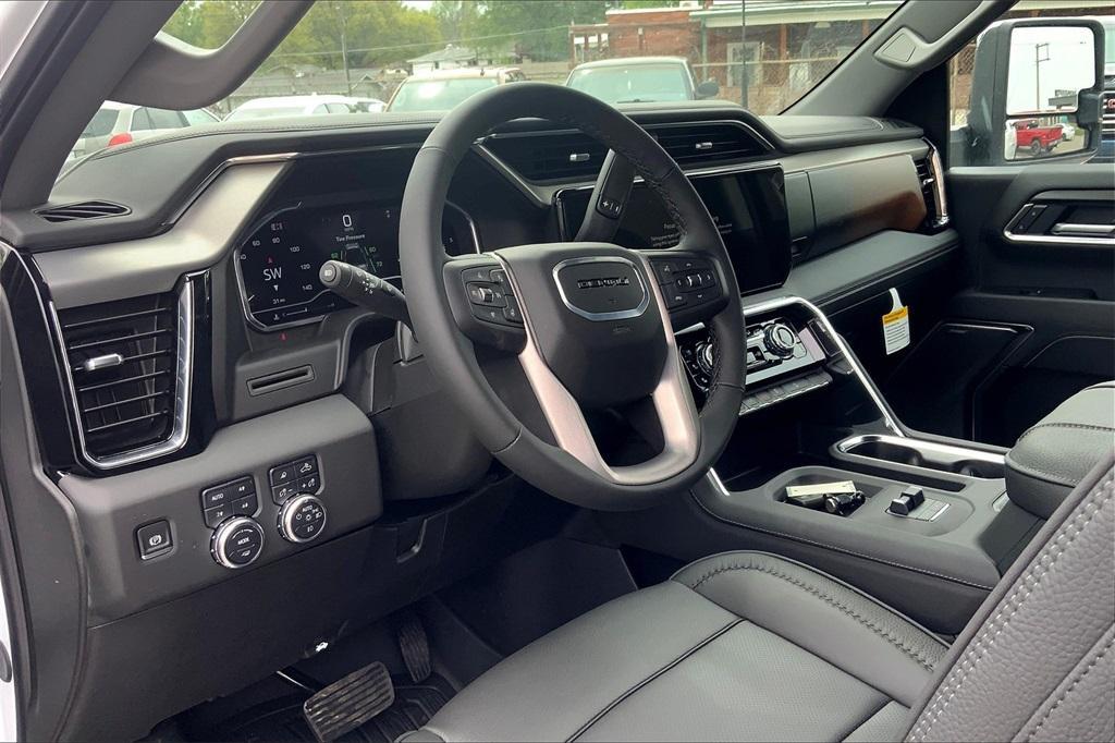 new 2025 GMC Sierra 2500 car, priced at $70,145