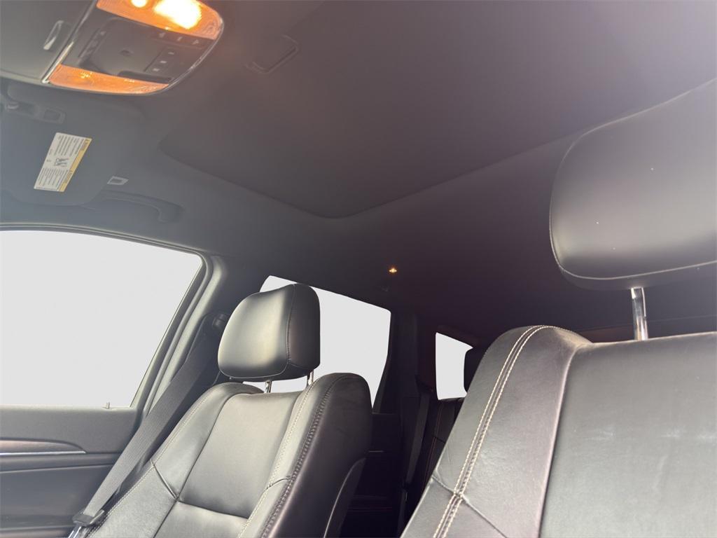 used 2017 Jeep Grand Cherokee car, priced at $17,380