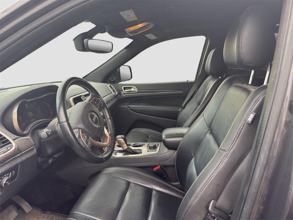 used 2017 Jeep Grand Cherokee car, priced at $17,380