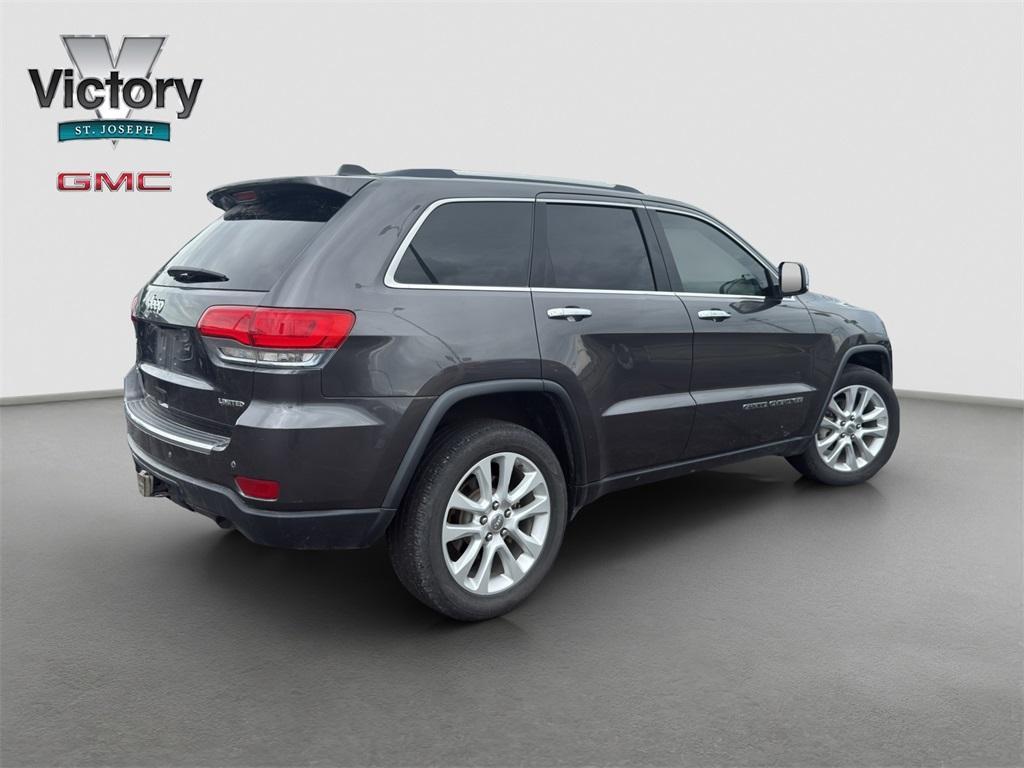 used 2017 Jeep Grand Cherokee car, priced at $17,380