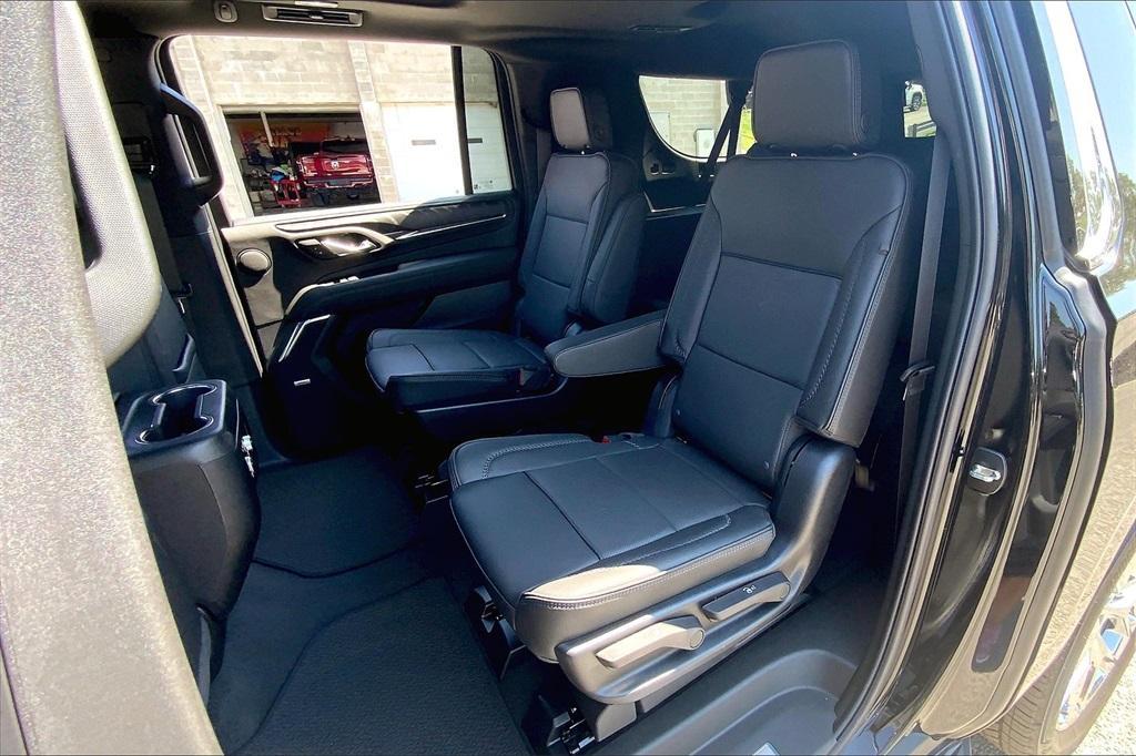 new 2024 GMC Yukon XL car, priced at $80,055