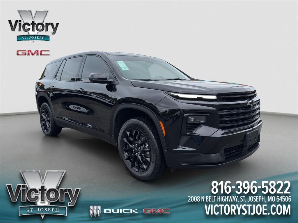 used 2024 Chevrolet Traverse car, priced at $34,969