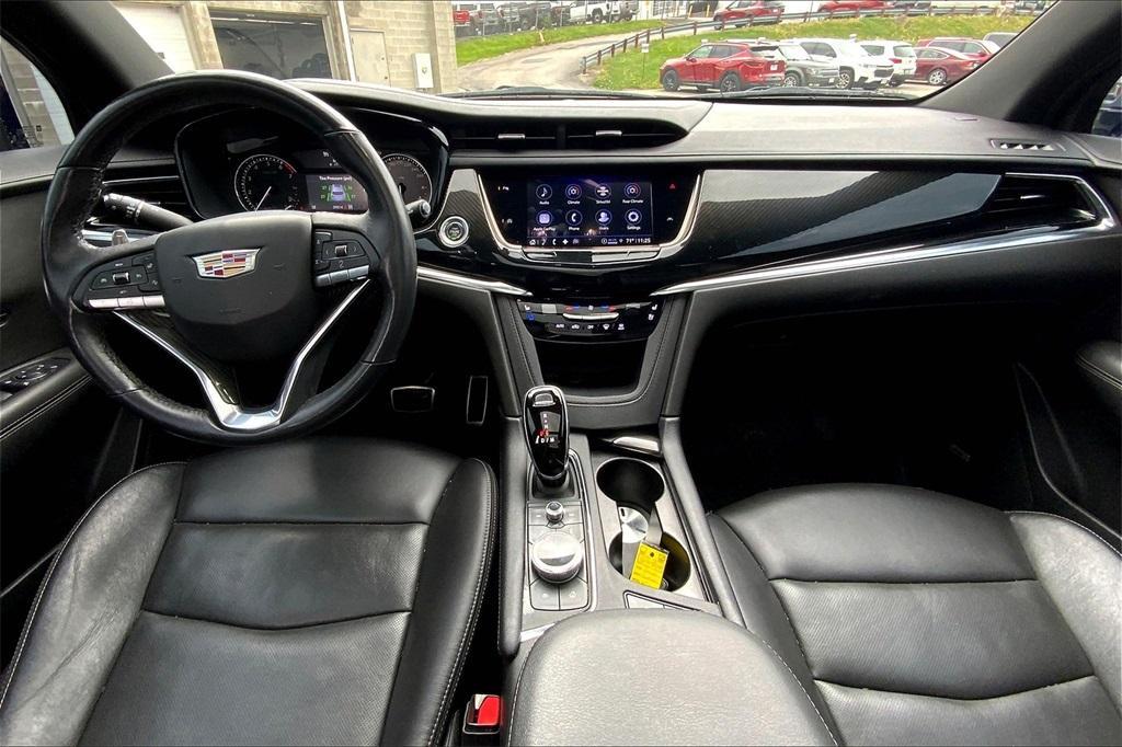used 2022 Cadillac XT6 car, priced at $38,950