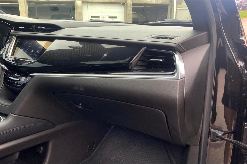 used 2022 Cadillac XT6 car, priced at $38,950
