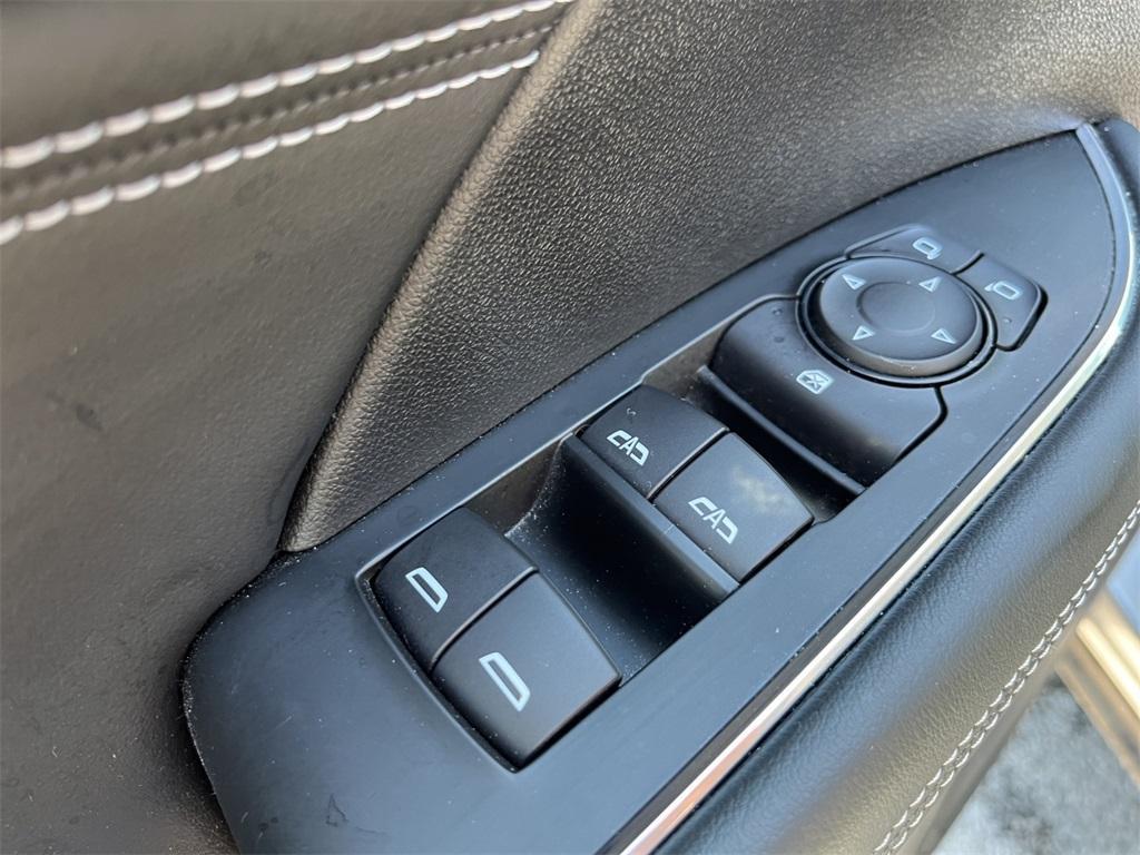 used 2022 Buick Envision car, priced at $24,989