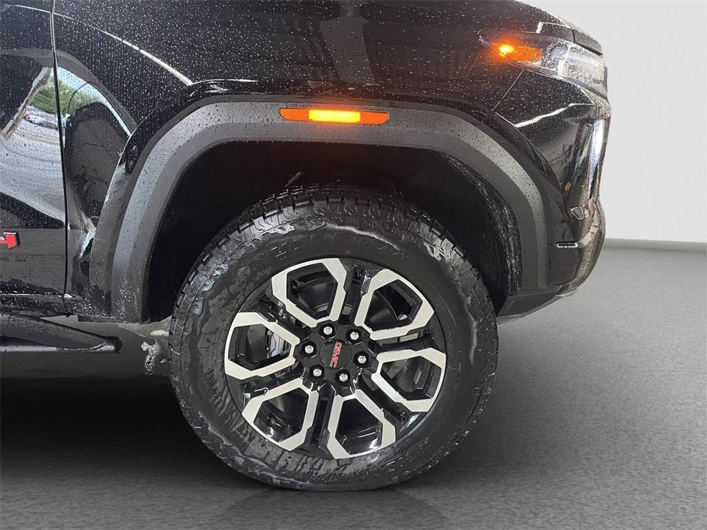new 2025 GMC Canyon car, priced at $49,960