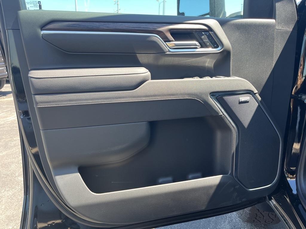 new 2025 GMC Sierra 3500 car, priced at $84,625