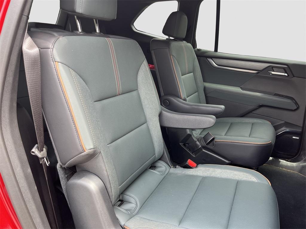 new 2025 GMC Acadia car, priced at $55,179