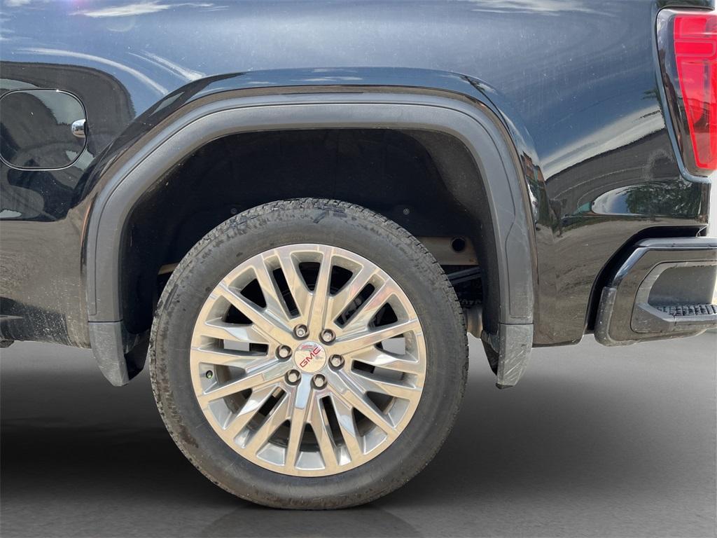 used 2022 GMC Sierra 1500 car, priced at $48,632