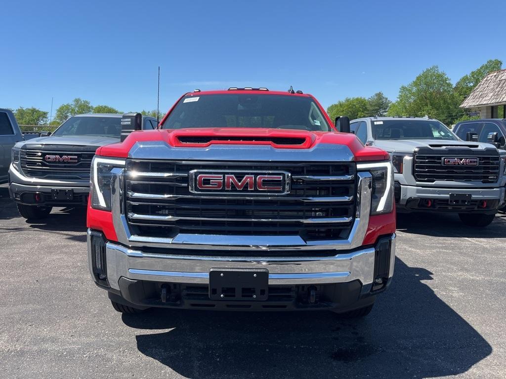 new 2025 GMC Sierra 2500 car, priced at $66,590