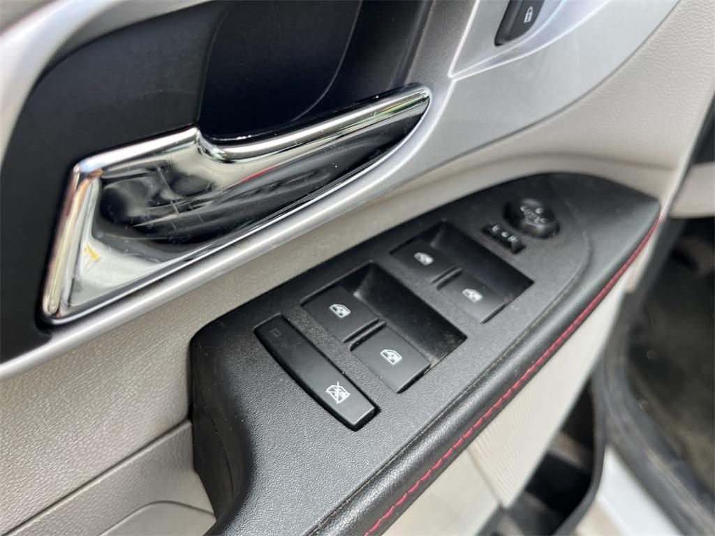 used 2015 Chevrolet Equinox car, priced at $9,950
