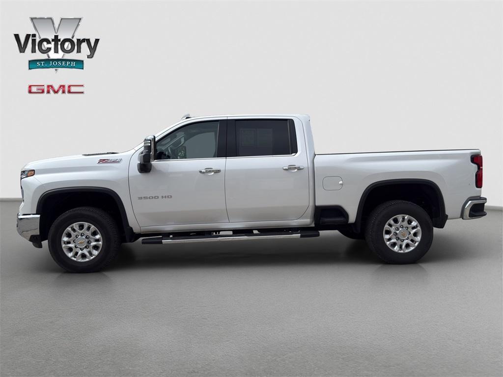used 2024 Chevrolet Silverado 3500 car, priced at $64,064