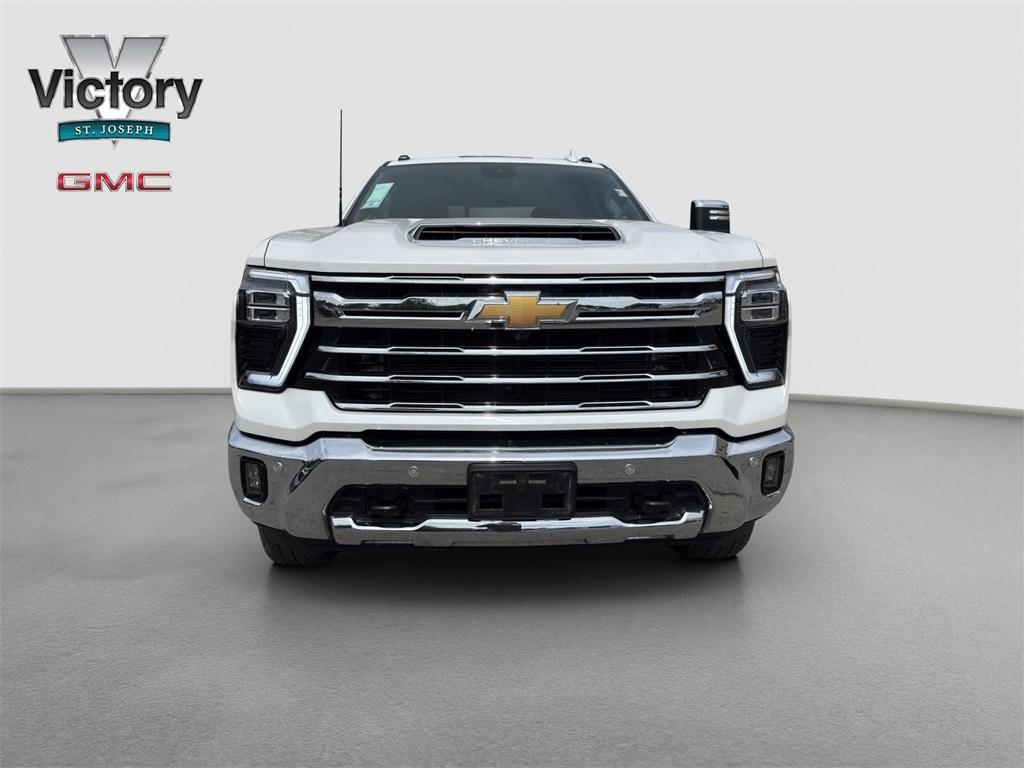 used 2024 Chevrolet Silverado 3500 car, priced at $64,064