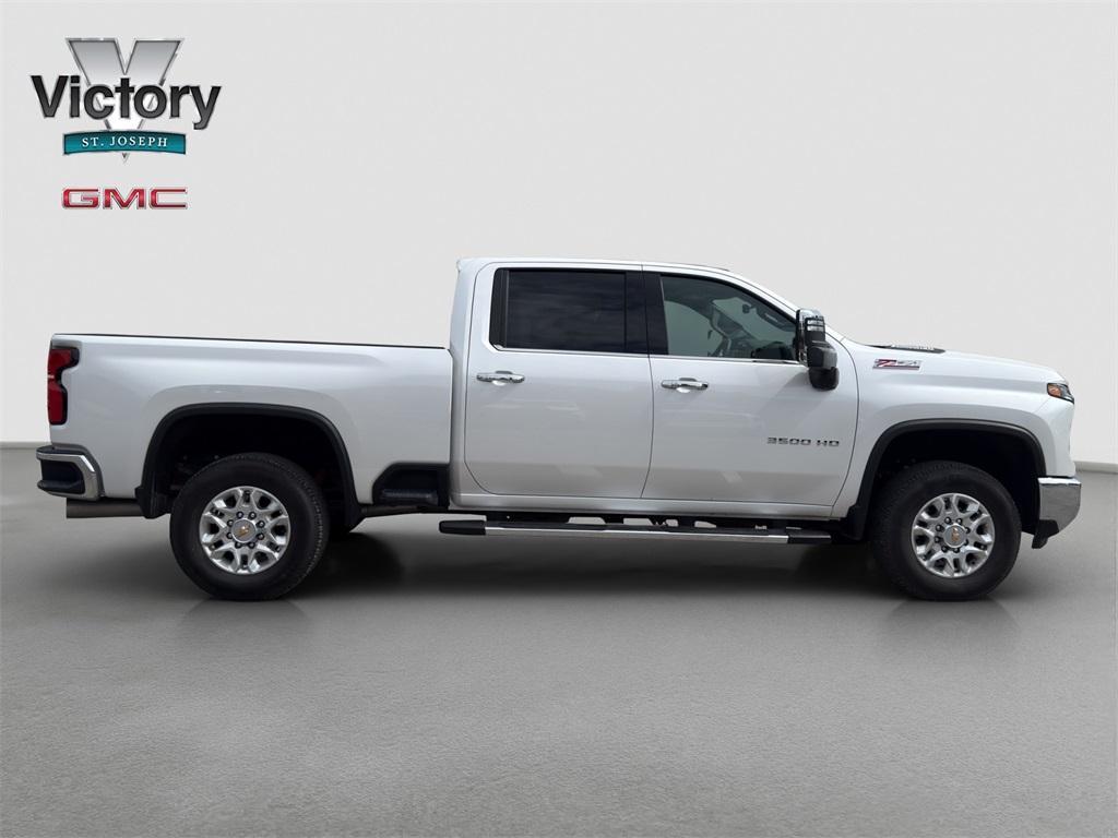 used 2024 Chevrolet Silverado 3500 car, priced at $64,064