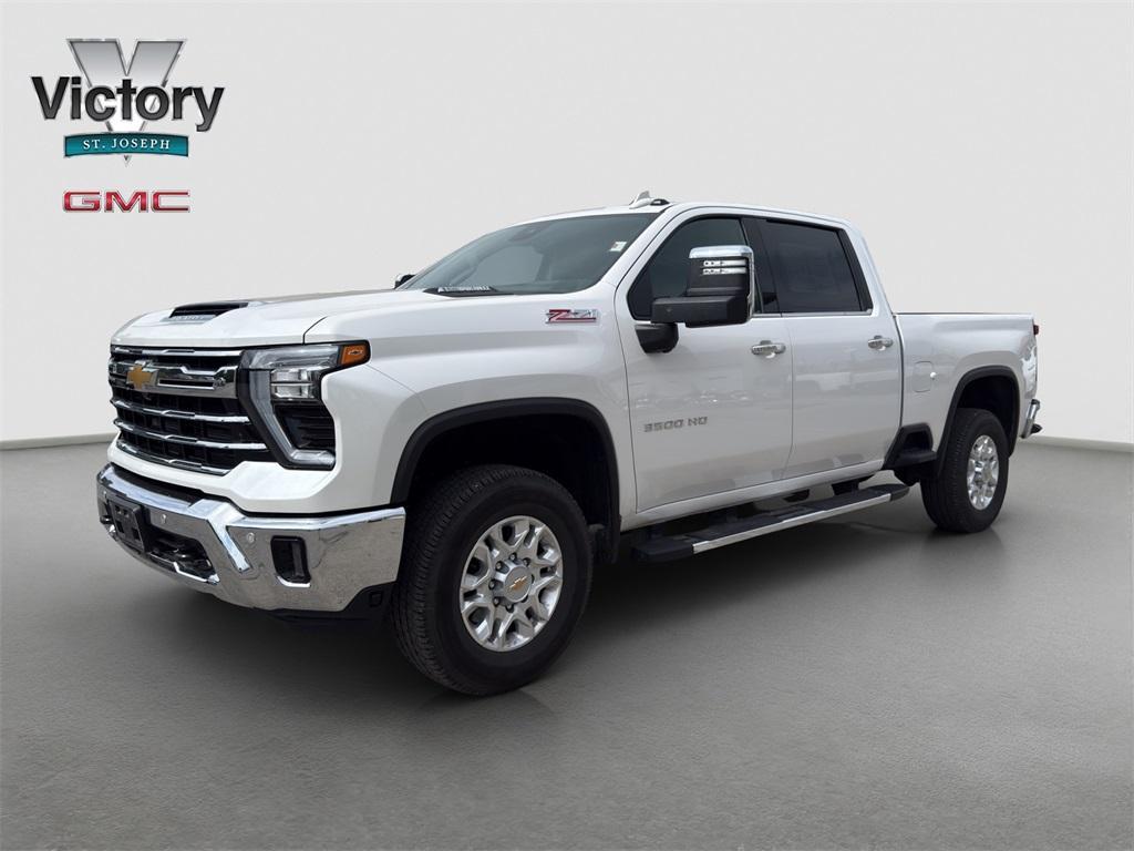 used 2024 Chevrolet Silverado 3500 car, priced at $64,064