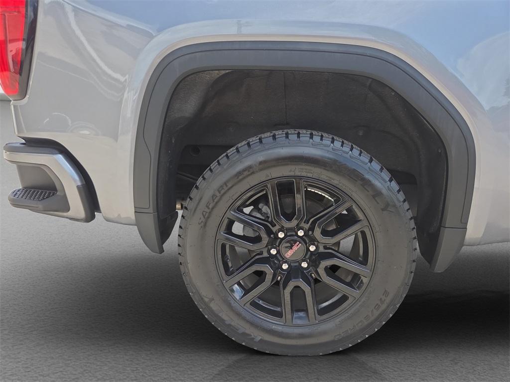 used 2021 GMC Sierra 1500 car, priced at $35,260