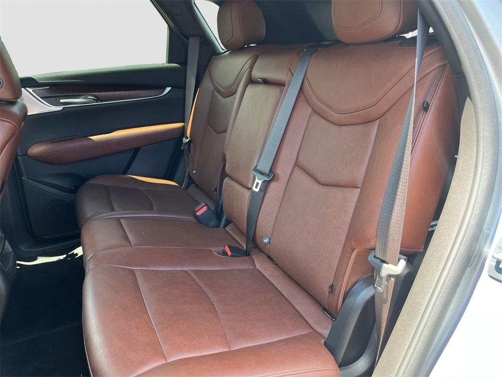 used 2024 Cadillac XT5 car, priced at $39,984
