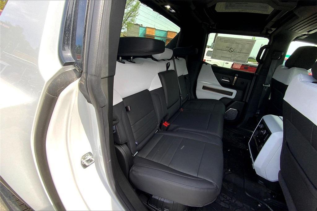 new 2025 GMC HUMMER EV Pickup car, priced at $89,195