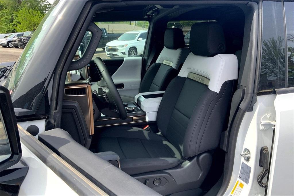 new 2025 GMC HUMMER EV Pickup car, priced at $89,195