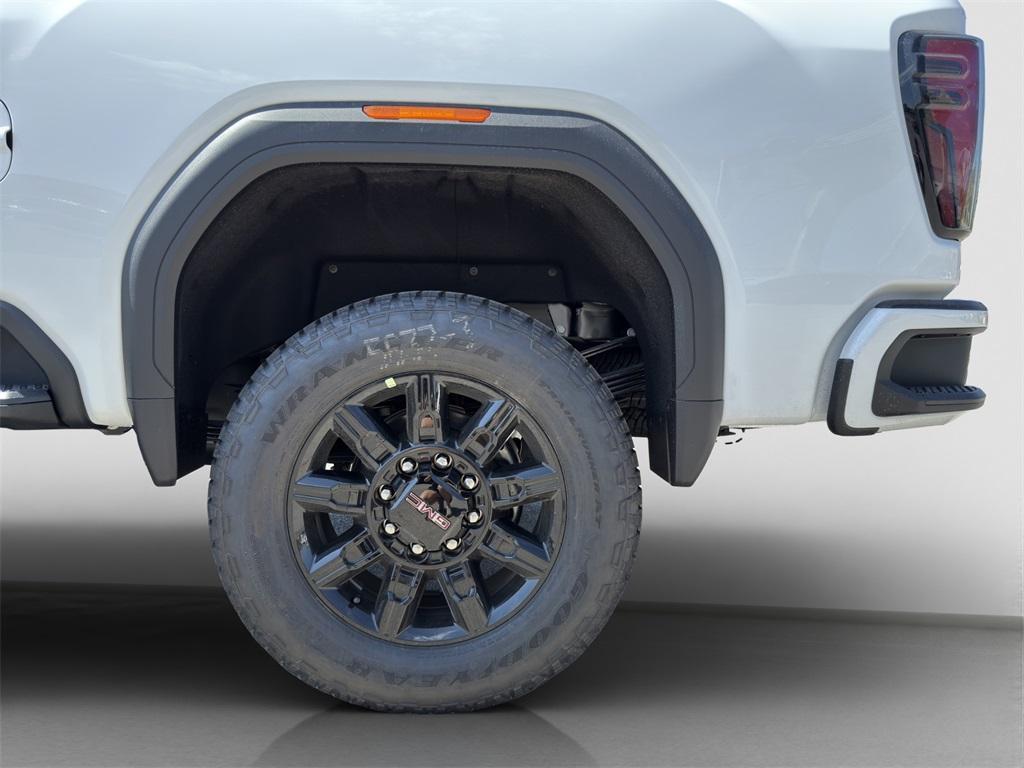 new 2026 GMC Sierra 2500 car, priced at $83,135