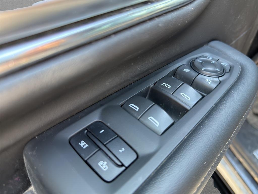 used 2022 GMC Yukon car, priced at $43,999