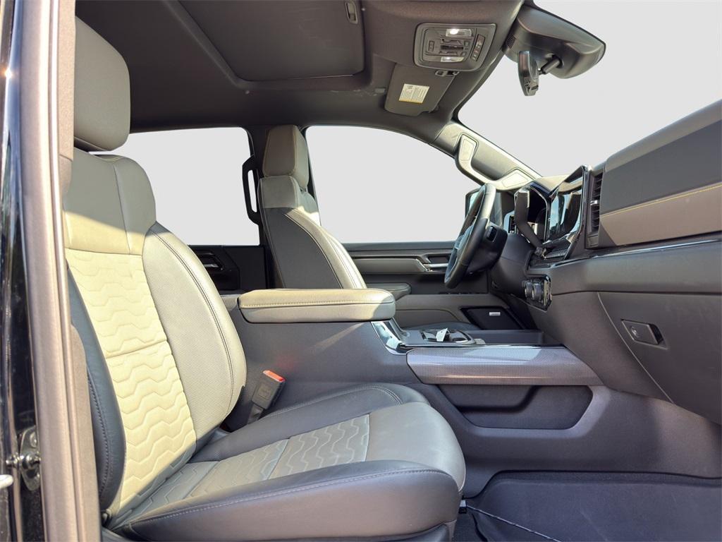 used 2025 Chevrolet Silverado 2500 car, priced at $79,999