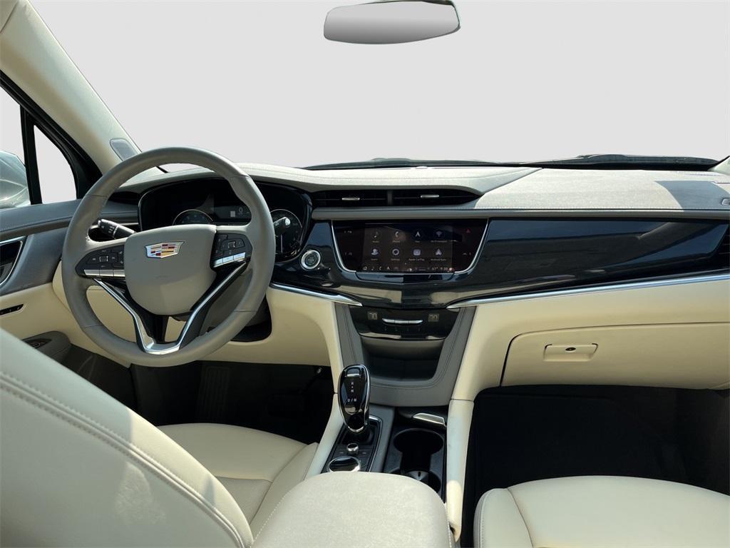 used 2024 Cadillac XT6 car, priced at $44,908
