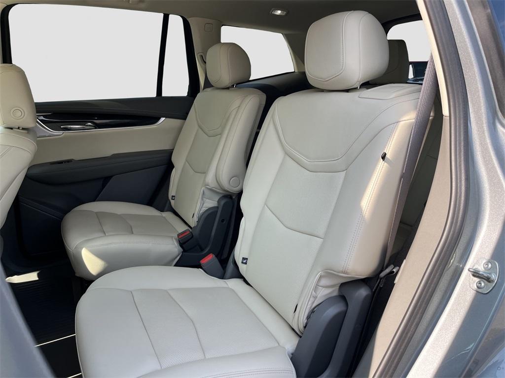 used 2024 Cadillac XT6 car, priced at $44,908