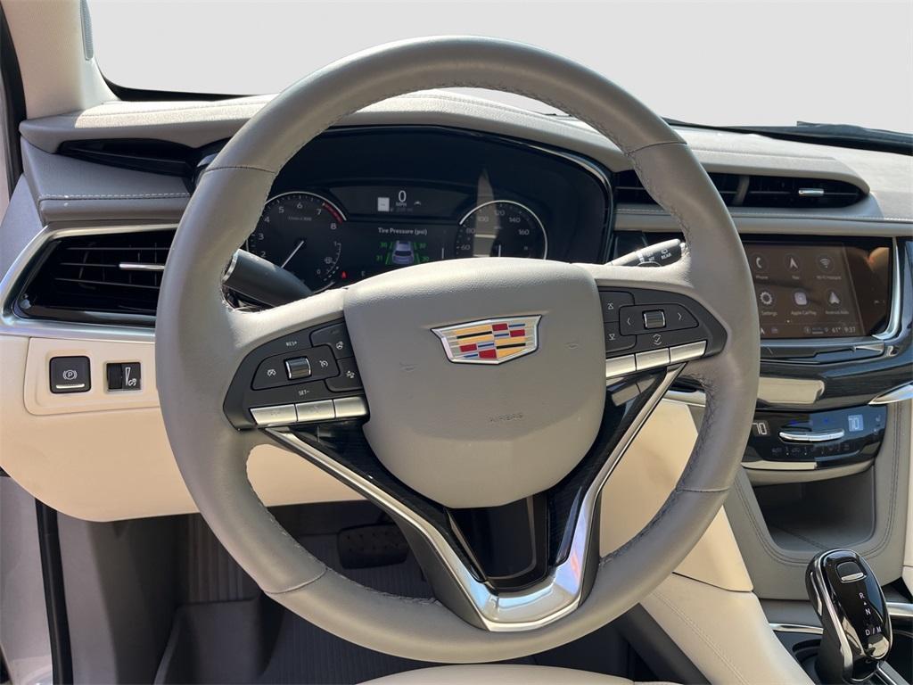 used 2024 Cadillac XT6 car, priced at $44,908