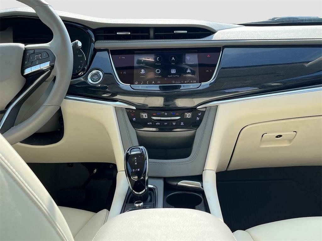 used 2024 Cadillac XT6 car, priced at $44,908