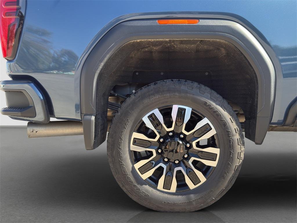 used 2025 GMC Sierra 2500 car, priced at $78,497